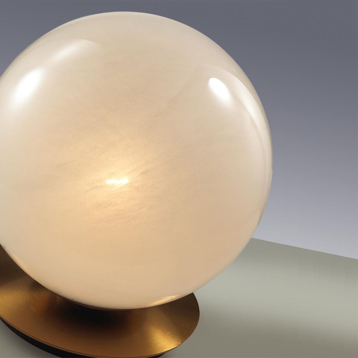 Настольная лампа Odeon Light Midcent Magia 7109/1TL в Санкт-Петербурге