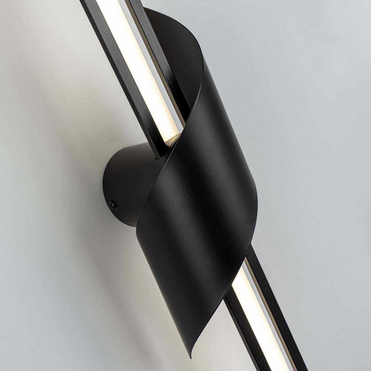 Настенный светильник Modelux ML.655.850 BK в #REGION_NAME_DECLINE_PP#