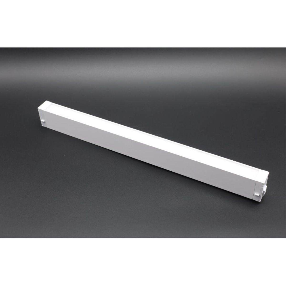 Трековый магнитный светильник Aployt Magnetic track 220 APL.0201.10.18 в Санкт-Петербурге