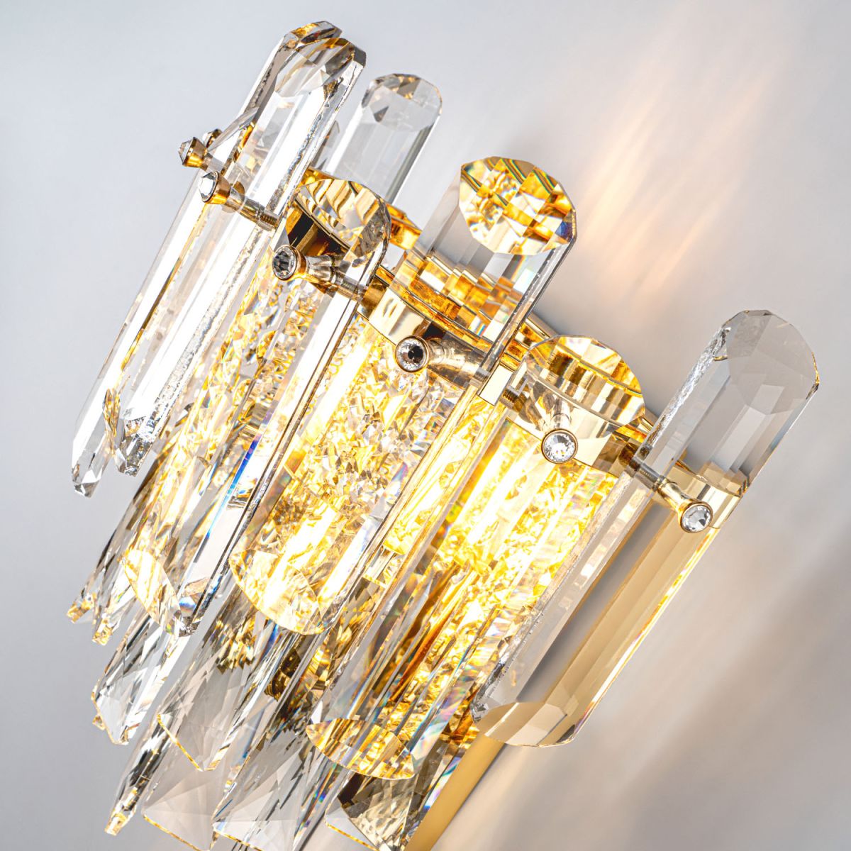 Настенный светильник Modelux ML.7088.290 GD в #REGION_NAME_DECLINE_PP#