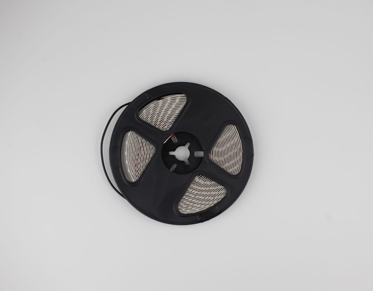 Светодиодная лента LEDS POWER 2835 120/м (10Вт/м) 12В холодная 008622 в #REGION_NAME_DECLINE_PP#