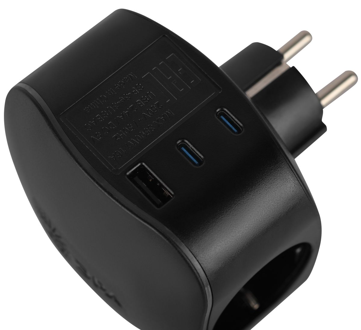 Разветвитель электрический ЭРА SP-3e-3USBAC-B на 3 розетки + 3 USB A+C с заземлением со шторками 16А черный Б0069082 в Санкт-Петербурге