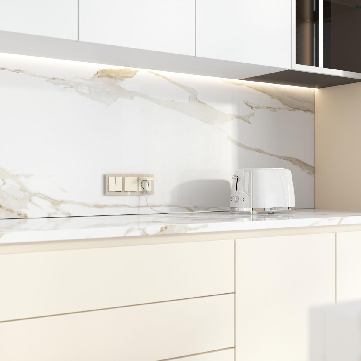 Розетка с заземлением и шторками c крышкой Werkel 4690389213175 W1171262 в Санкт-Петербурге