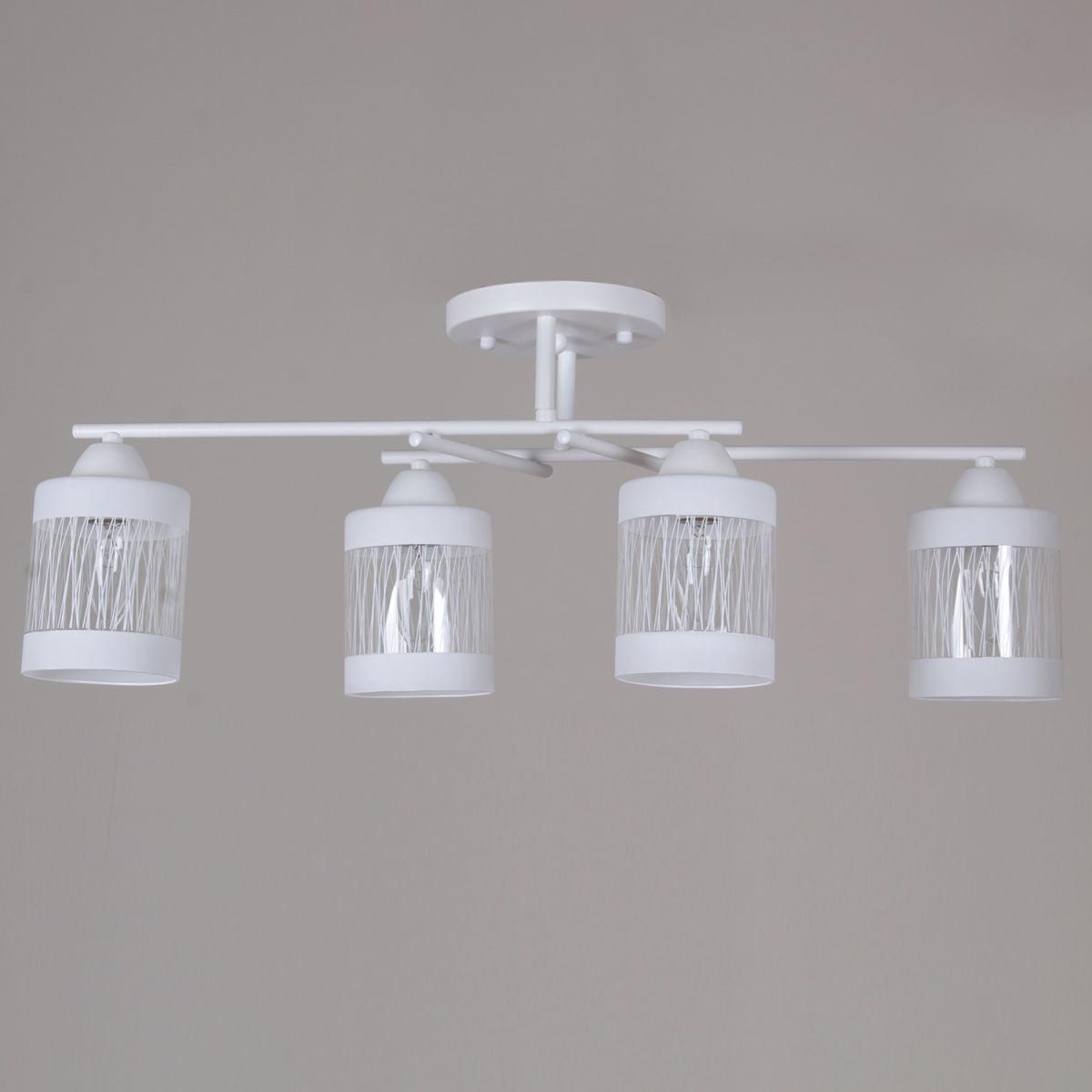 Потолочная люстра Reluce 51660-0.3-04 WH в Санкт-Петербурге