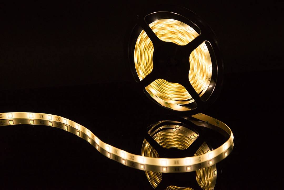 Светодиодная лента SWG SWG530-12-7.2-WW-65-M 009472 в Санкт-Петербурге