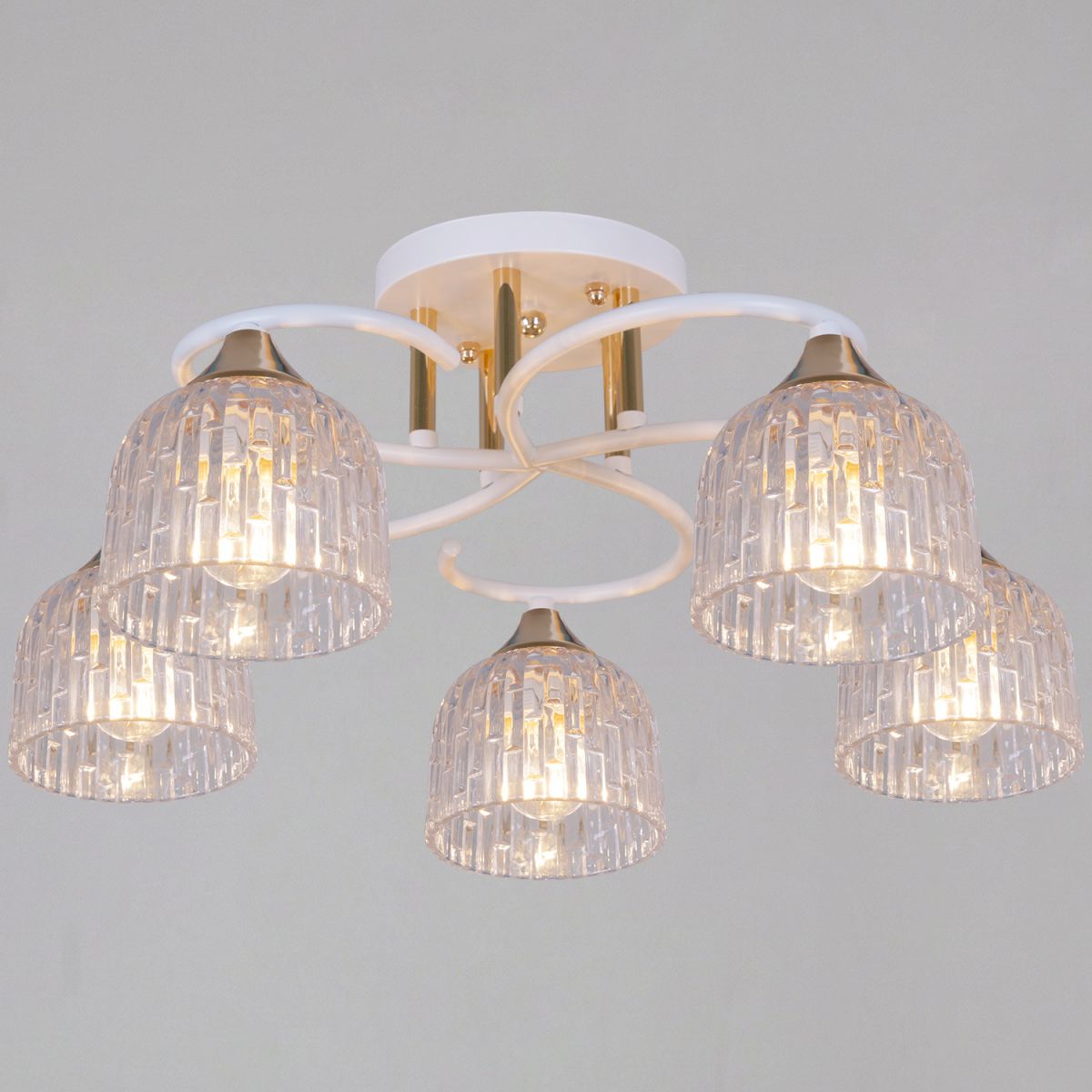Потолочная люстра Reluce 16360-0.3-05 WH+FG в Санкт-Петербурге