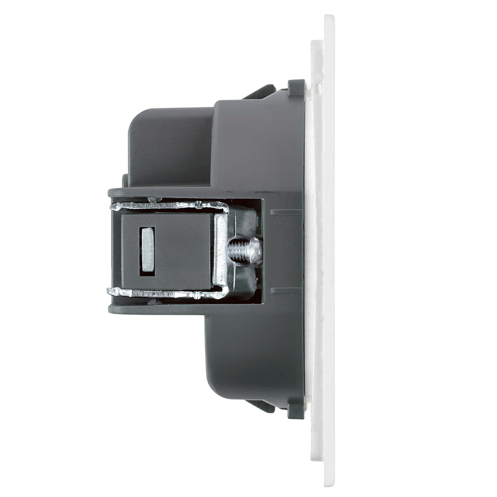 Розетка 1-местная с защитной шторкой (механизм) Stekker б/з Мия 250В 16А RST16-3109-01 белая магнолия 50439 в #REGION_NAME_DECLINE_PP#