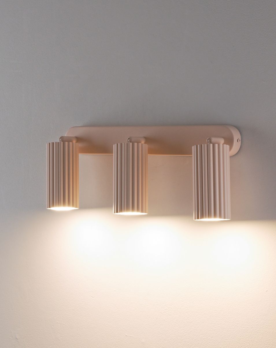 Спот Moderli Cora V11777-3C в #REGION_NAME_DECLINE_PP#