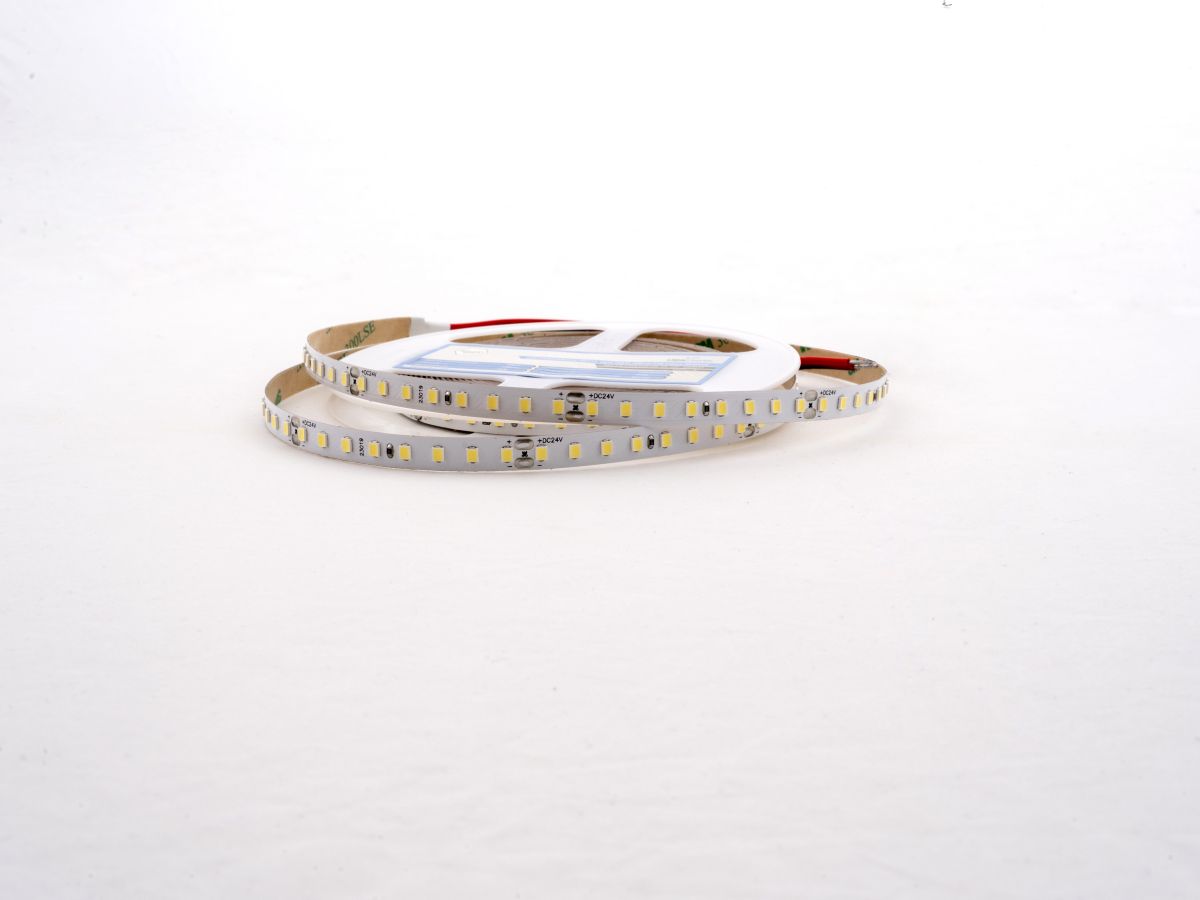 Светодиодная лента LEDS POWER 2835 128/м (12Вт/м) 24В холодная, серия ПРО140 005195 в #REGION_NAME_DECLINE_PP#