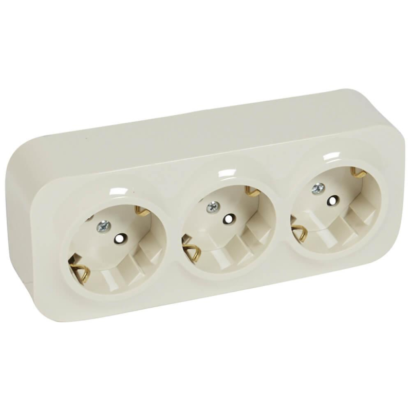 Розетка 3х2К+З Legrand Quteo 16A 250V с/з со шторками слоновая кость 782248 в Санкт-Петербурге