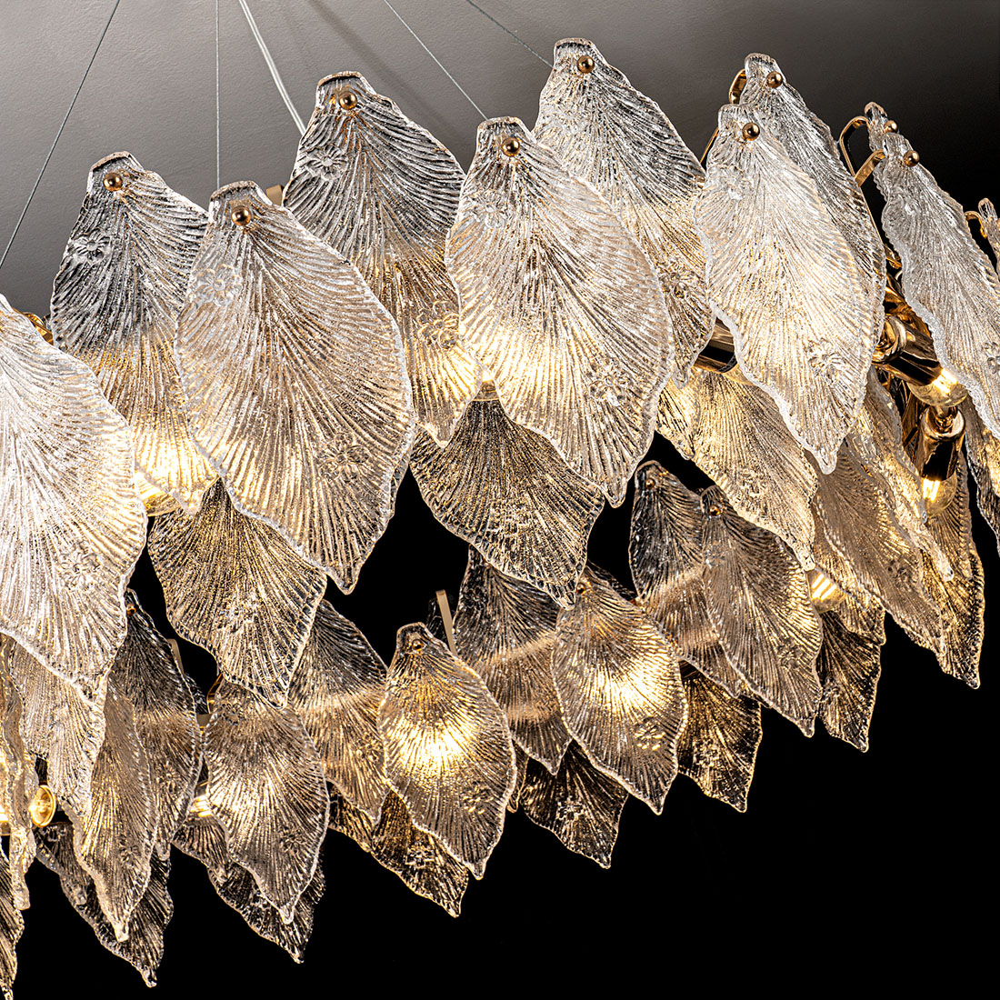 Подвесная люстра Modelux ML.2293.800 GD в #REGION_NAME_DECLINE_PP#