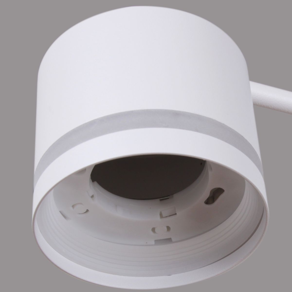 Люстра на штанге Reluce 89730-0.3-12 GX53 WT в Санкт-Петербурге