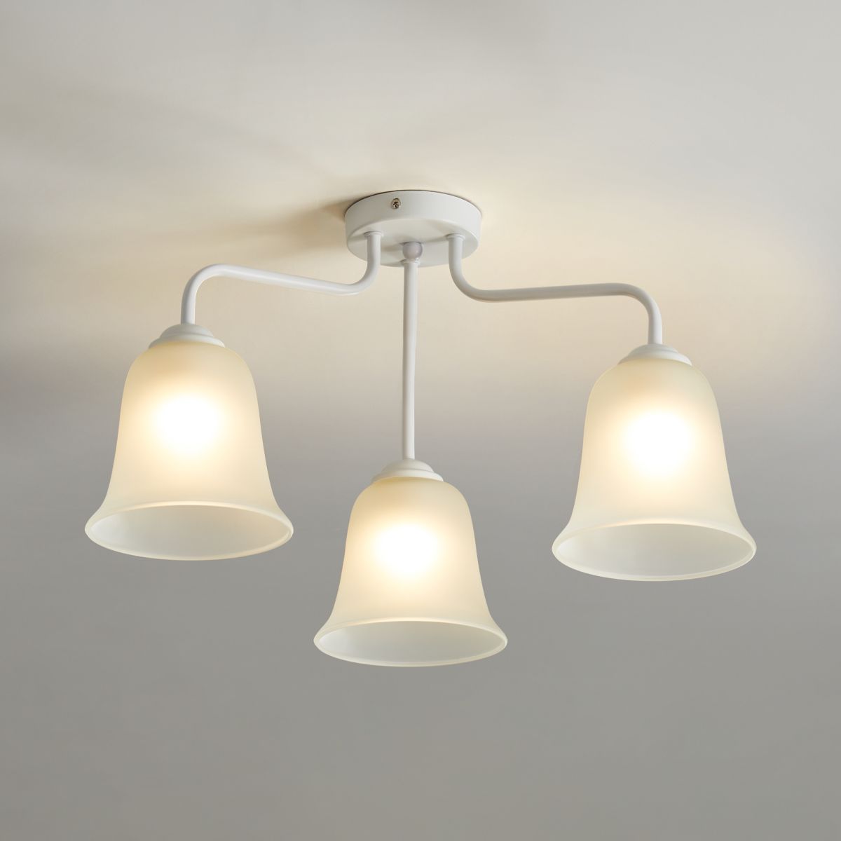 Потолочная люстра Freya Bells FR5448CL-03W в Санкт-Петербурге