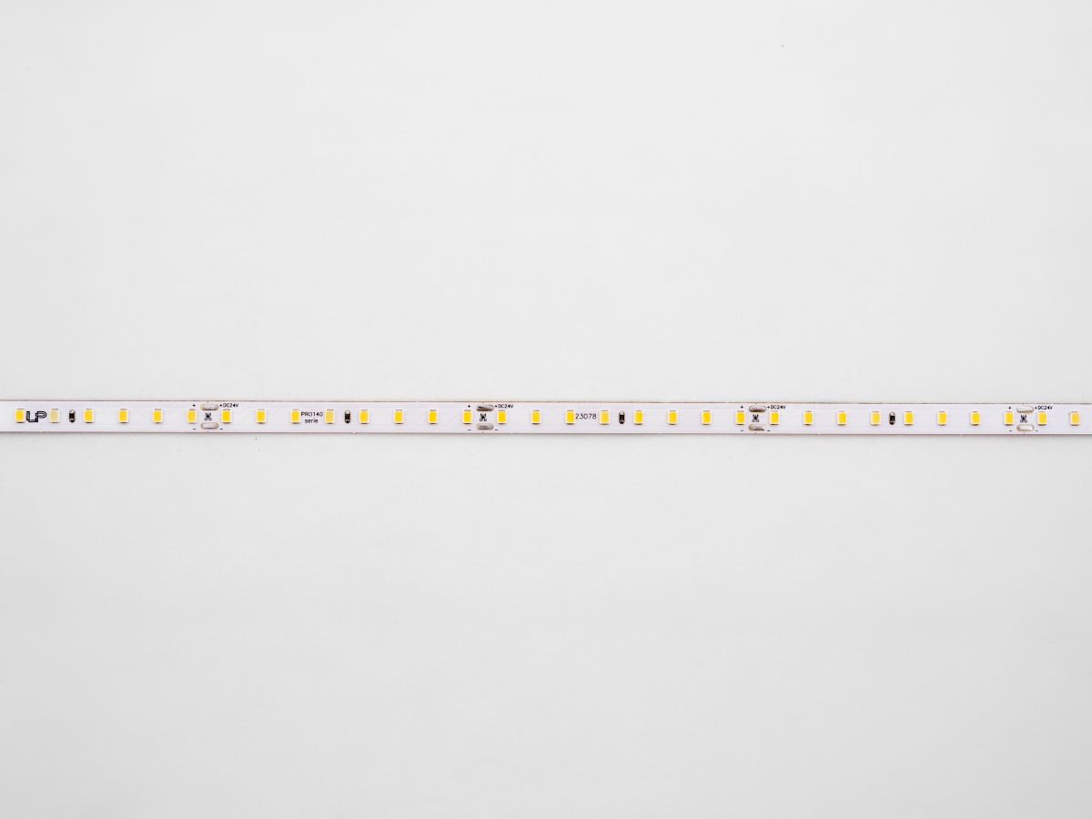 Светодиодная лента LEDS POWER 2835 112/м (10Вт/м) 24В нейтральная 30м/кат, серия ПРО140 005751 в Санкт-Петербурге