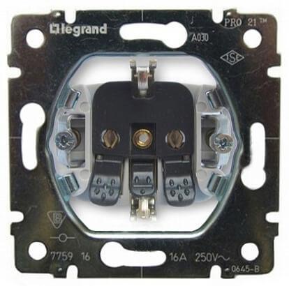 Розетка 2К+3 Legrand Galea Life 16A 250V с/з винтовой зажим 775921 в Санкт-Петербурге
