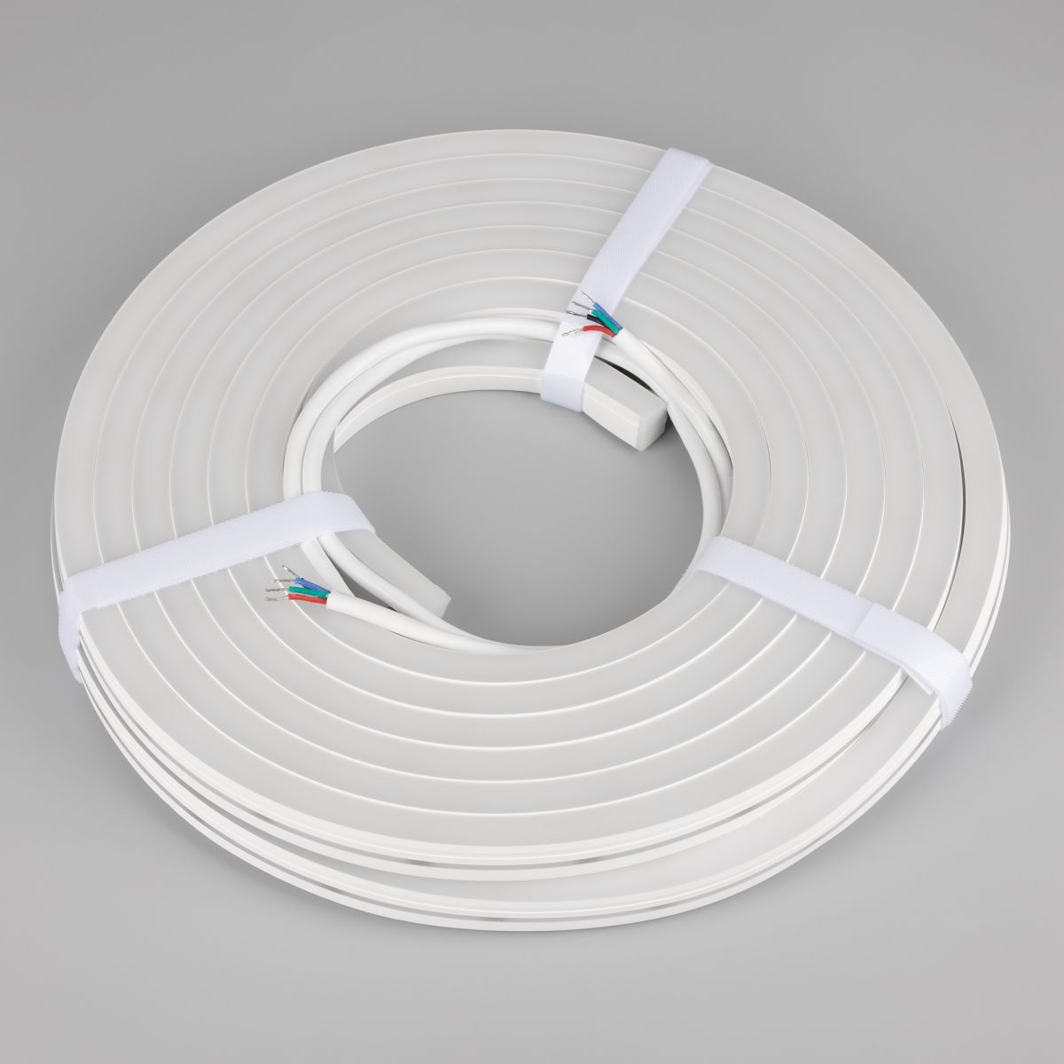 Светодиодная лента герметичная Arlight MOONLIGHT-PRO-SIDE-X360-12x17mm 24V RGB (12 W/m, IP67, 10m, wire x2) (Вывод боковой) 055317 в Санкт-Петербурге