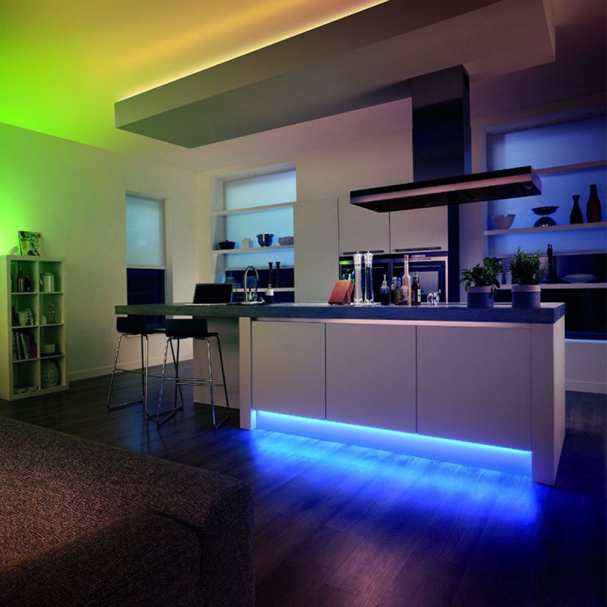 Светодиодная лента Uniel ULS-U12 3M/RGB/1.5M/USB/RC IP20 RUA02C24 блистер UL-00007534 в Санкт-Петербурге