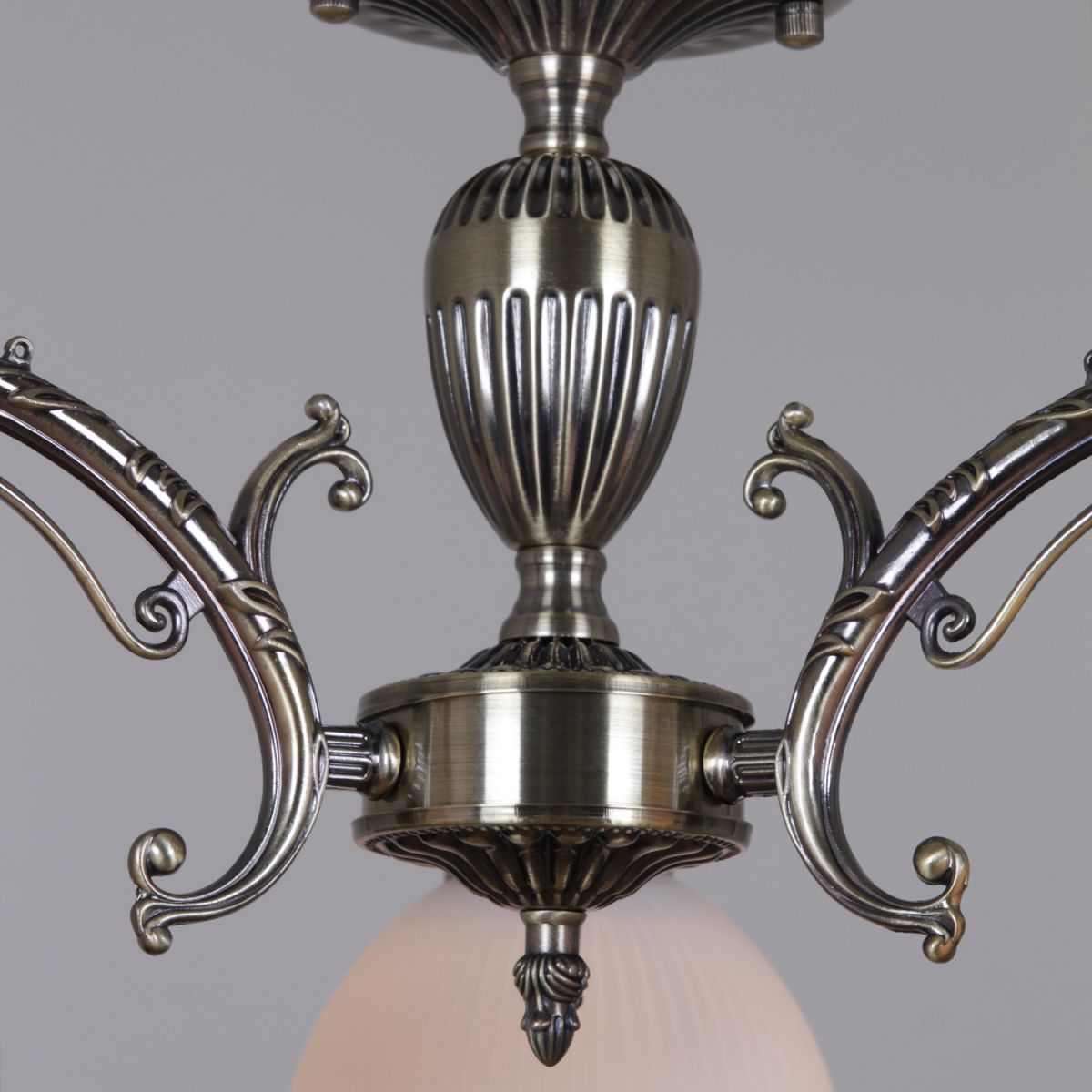 Потолочная люстра Reluce 19018-0.3-03 в Санкт-Петербурге