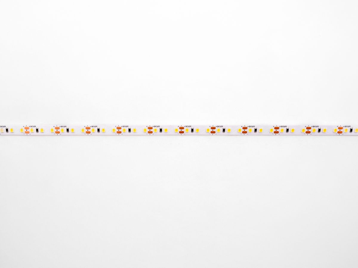 Светодиодная лента LEDS POWER 2835 120/м (9,6Вт/м) 12В нейтральная 002224 в Санкт-Петербурге