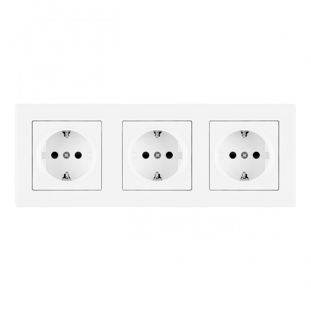 Розетка тройная (трехпостовая) с/з и шторками Arte Milano SET06-3-40-1x3 white в Санкт-Петербурге