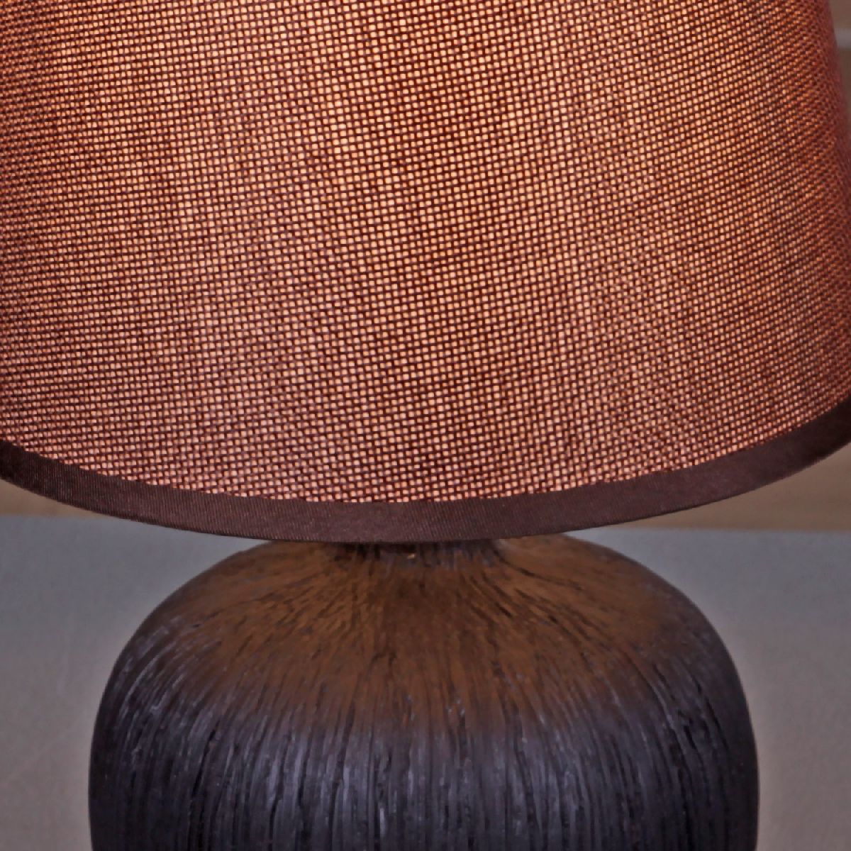 Настольная лампа Reluce 98570-0.7-01 dark brown в #REGION_NAME_DECLINE_PP#