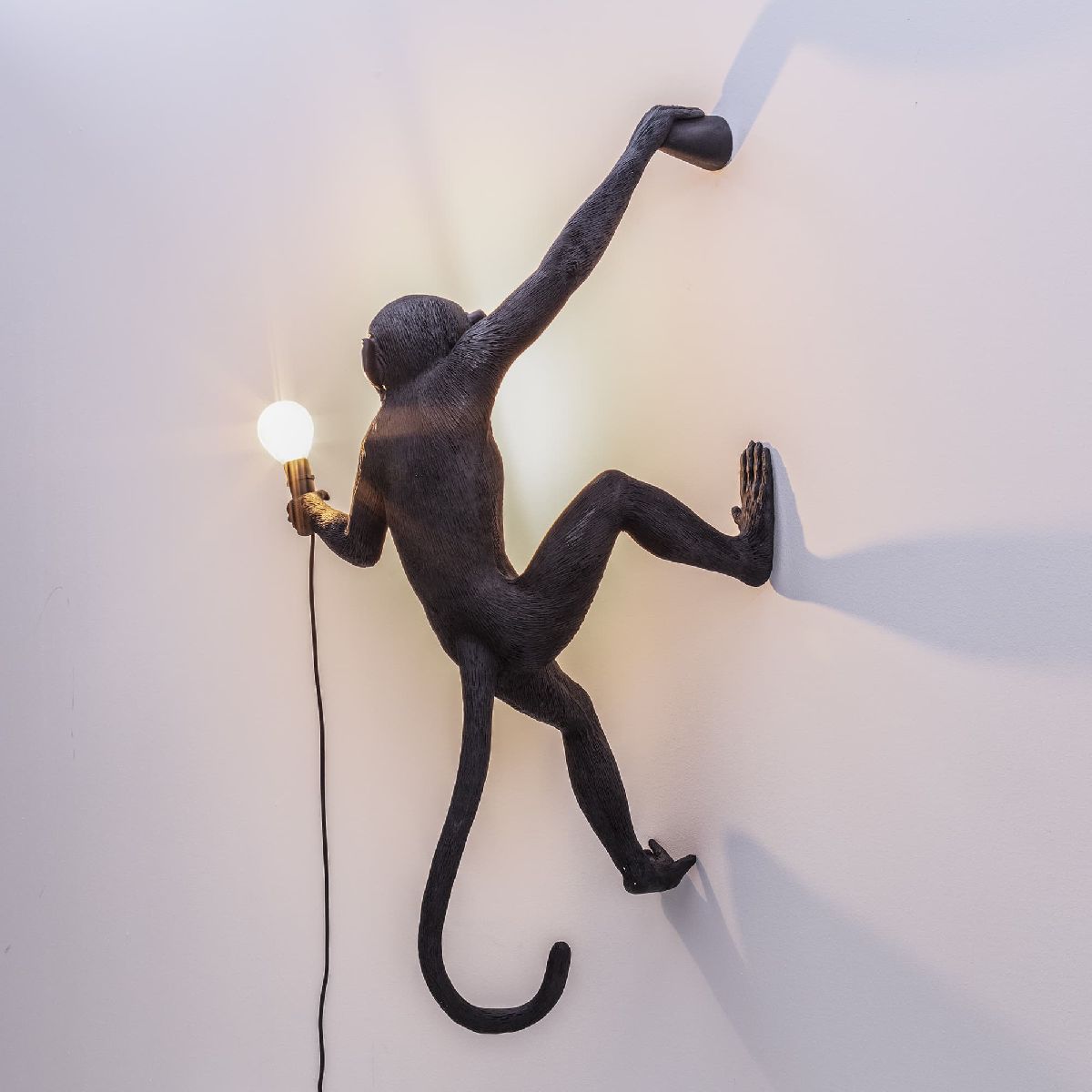 Настенный светильник Seletti Monkey Lamp 14919 в #REGION_NAME_DECLINE_PP#