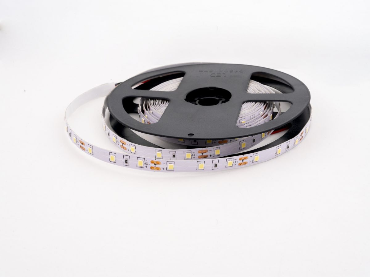 Светодиодная лента LEDS POWER 2835 60/м (4,8Вт/м) 12В холодная 002187 в Санкт-Петербурге