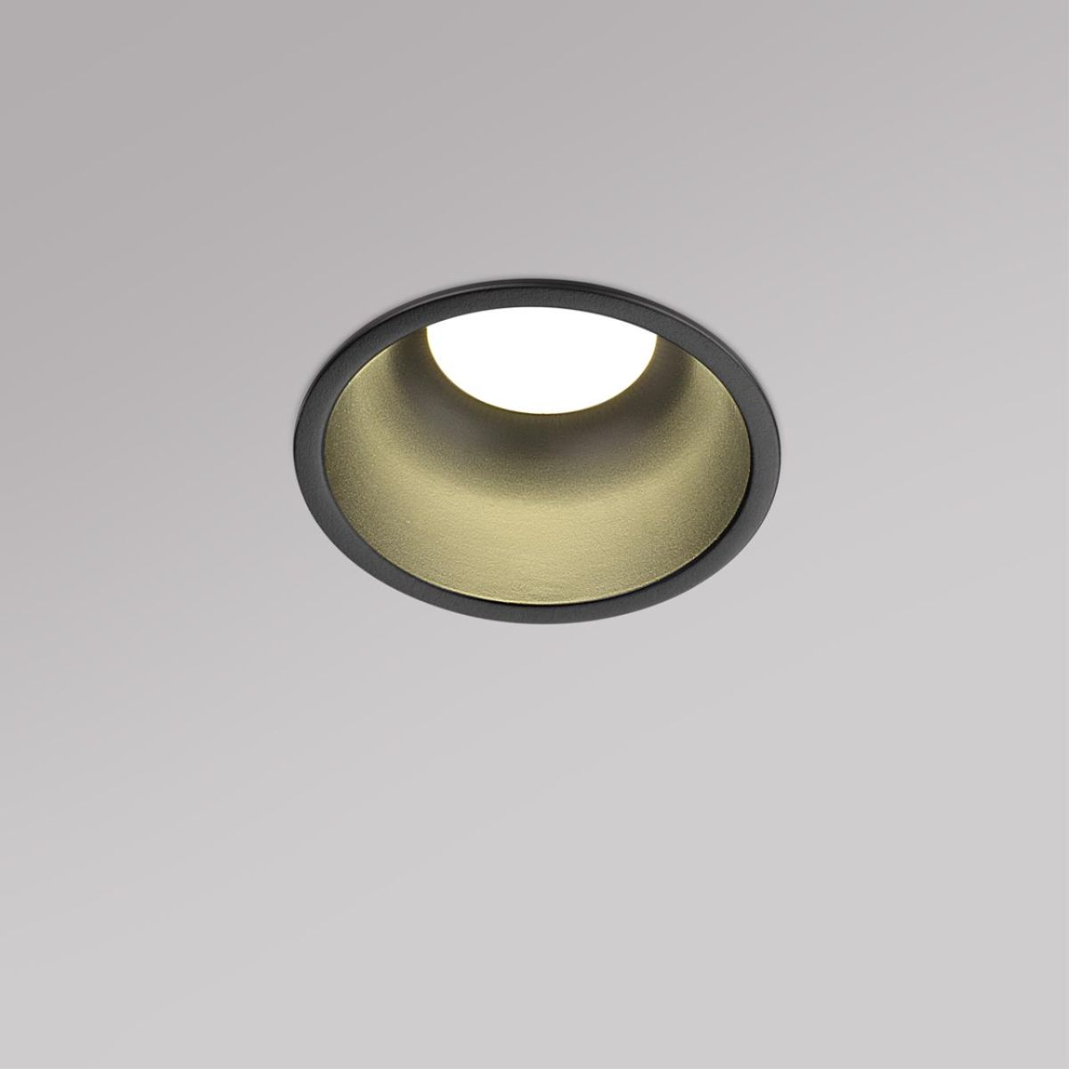 Встраиваемый светильник с переключателем цветовой температуры и угла рассеивания Novotech Wir Solis 359858 в Санкт-Петербурге