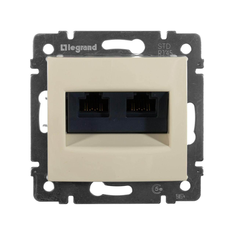 Розетка компьютерная 2хRJ45 Legrand Valena 5e кат UTP на винтах слоновая кость 774139 в Санкт-Петербурге