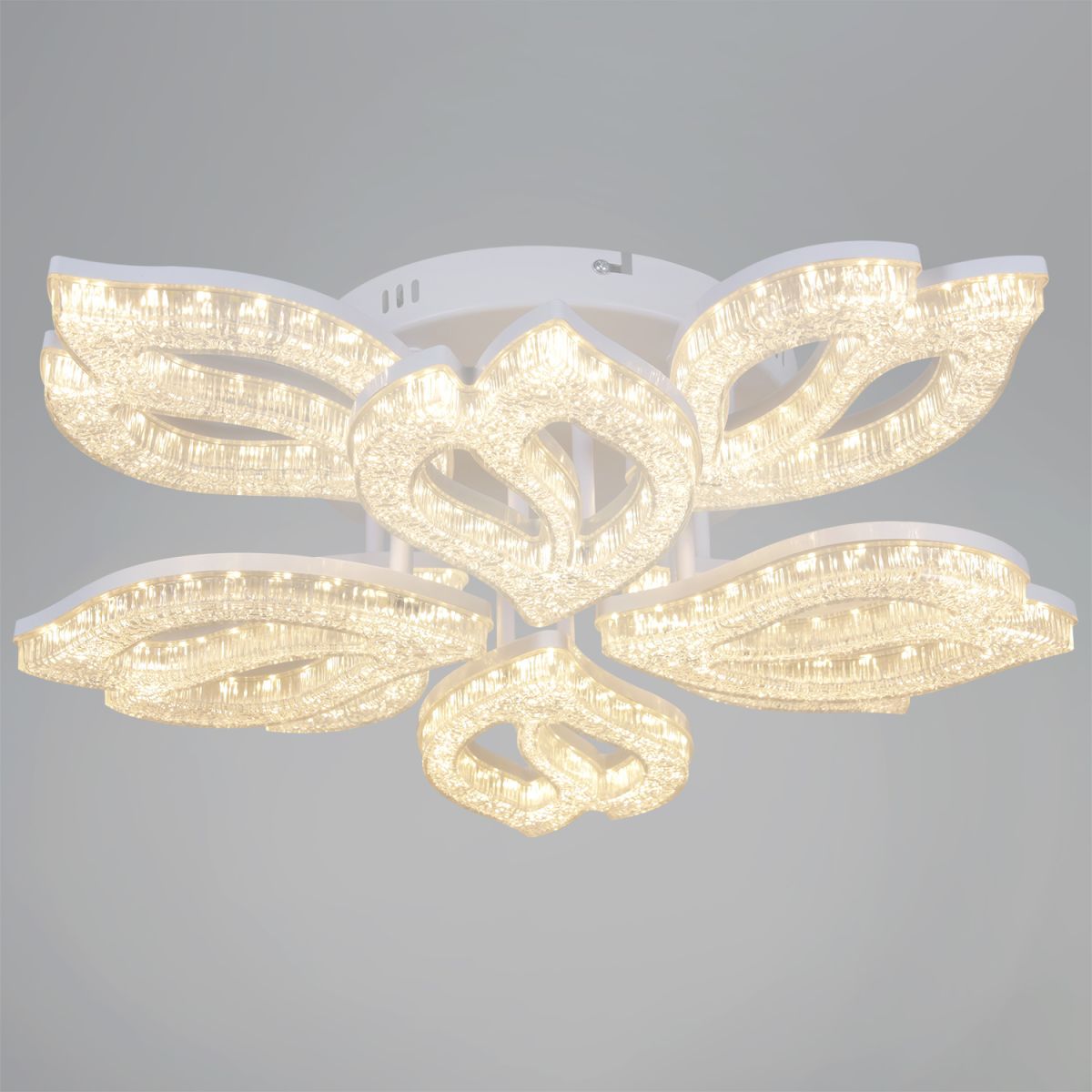 Потолочная люстра Reluce 39290-0.3-4+4 WH в Санкт-Петербурге