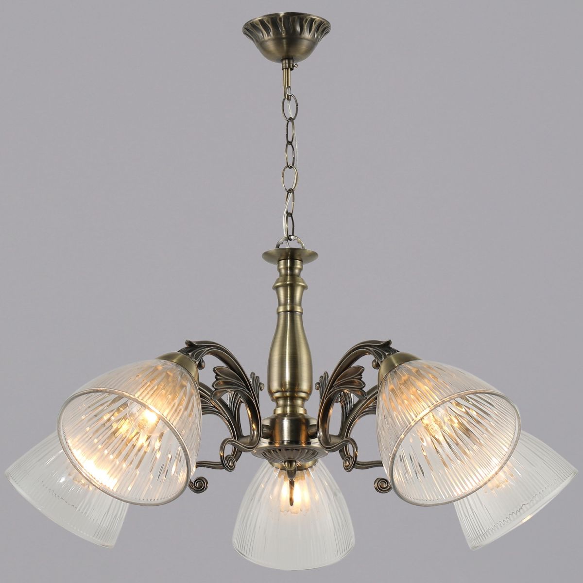 Подвесная люстра Reluce 57470-0.4-05 в Санкт-Петербурге