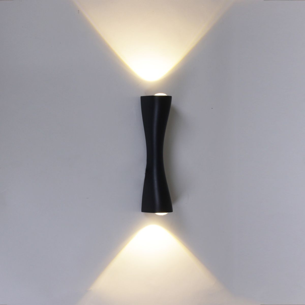Уличный настенный Reluce 86876-9.2-001JH LED2*3W BK RLOS УЦ в #REGION_NAME_DECLINE_PP#