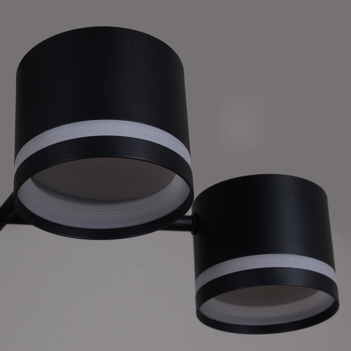 Люстра на штанге Reluce 78730-0.3-06 GX53 BK+WOOD в #REGION_NAME_DECLINE_PP#