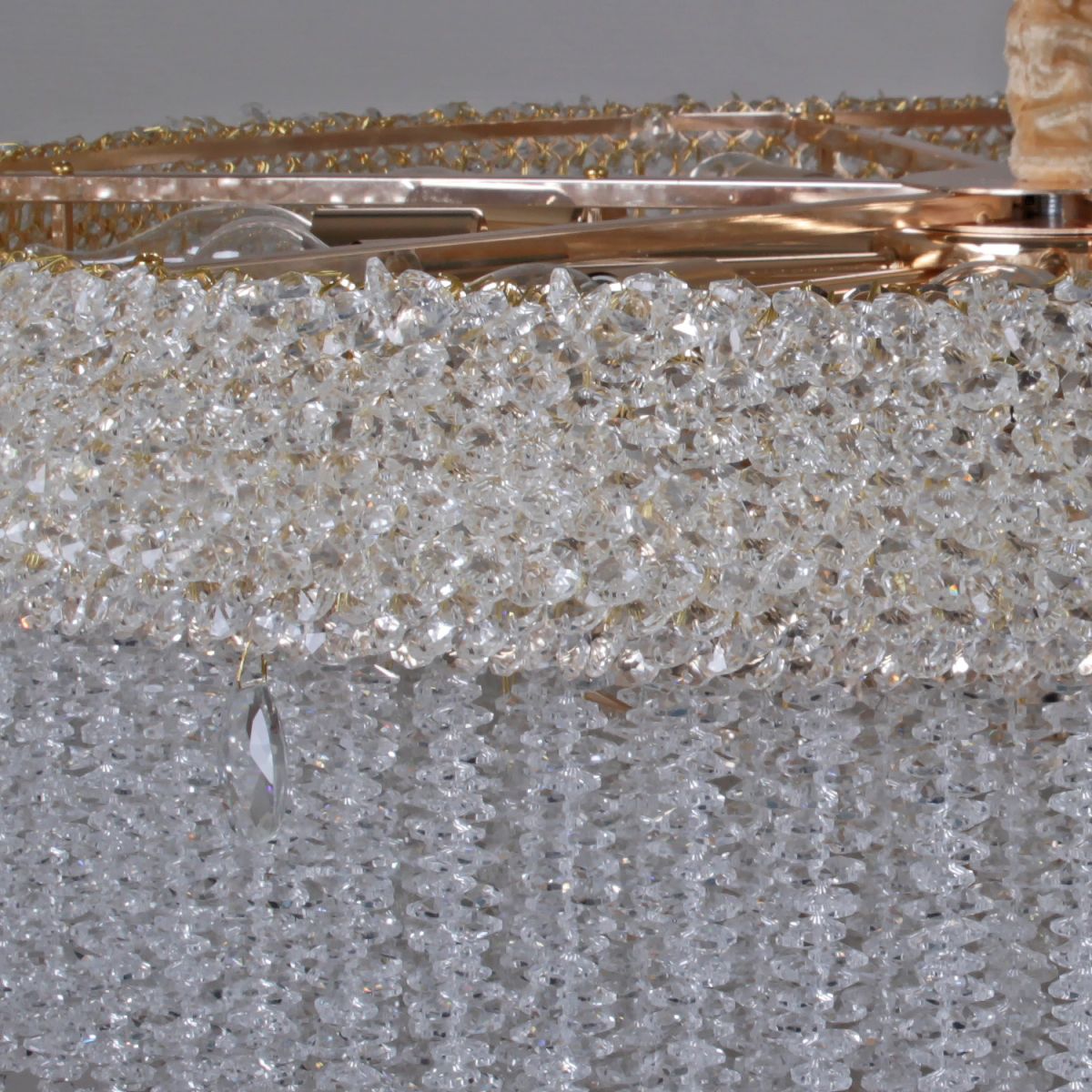 Подвесная люстра Reluce 02098-0.4-500 MX GD в #REGION_NAME_DECLINE_PP#