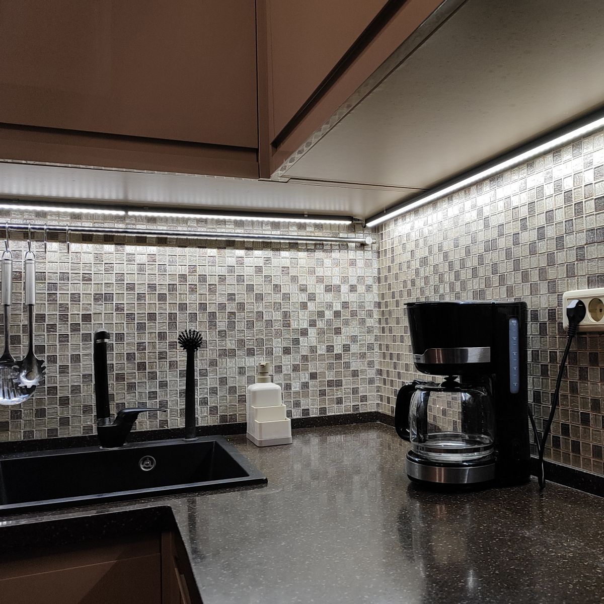 Мебельный светильник Volpe UL-00012400 ULI-Q951 6W/4000K IP20 BLACK в Санкт-Петербурге