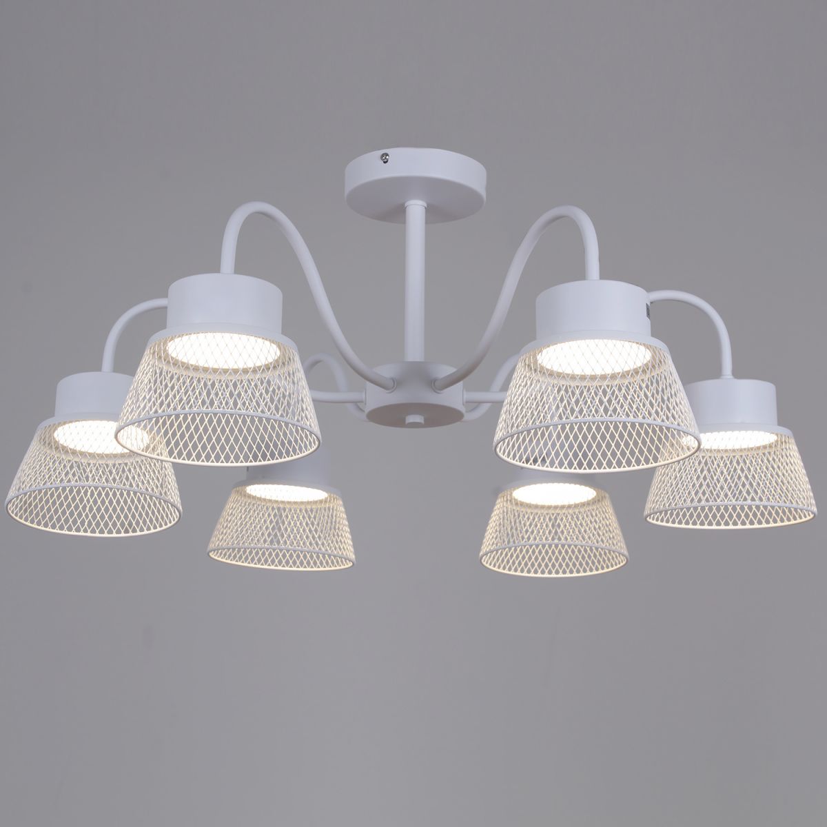 Люстра на штанге Reluce 99010-0.3-06 WT в Санкт-Петербурге