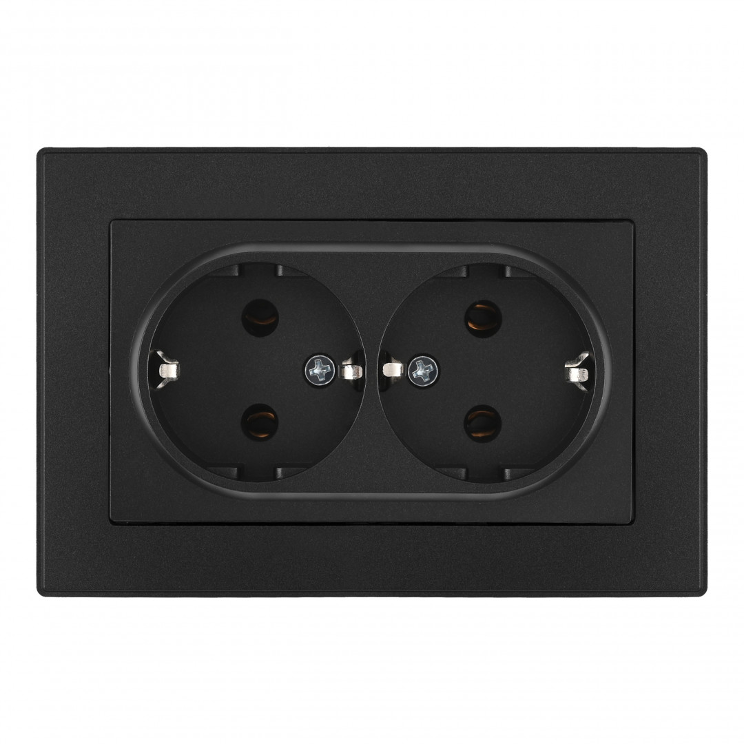 Розетка двойная с/з и шторками Arte Milano SET06-double-40-2 black в Санкт-Петербурге