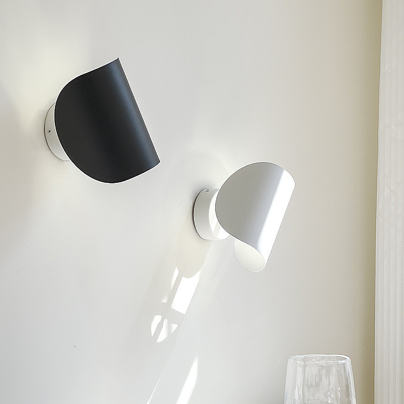 Настенный светильник Lightera Santa LE245W-2B в #REGION_NAME_DECLINE_PP#