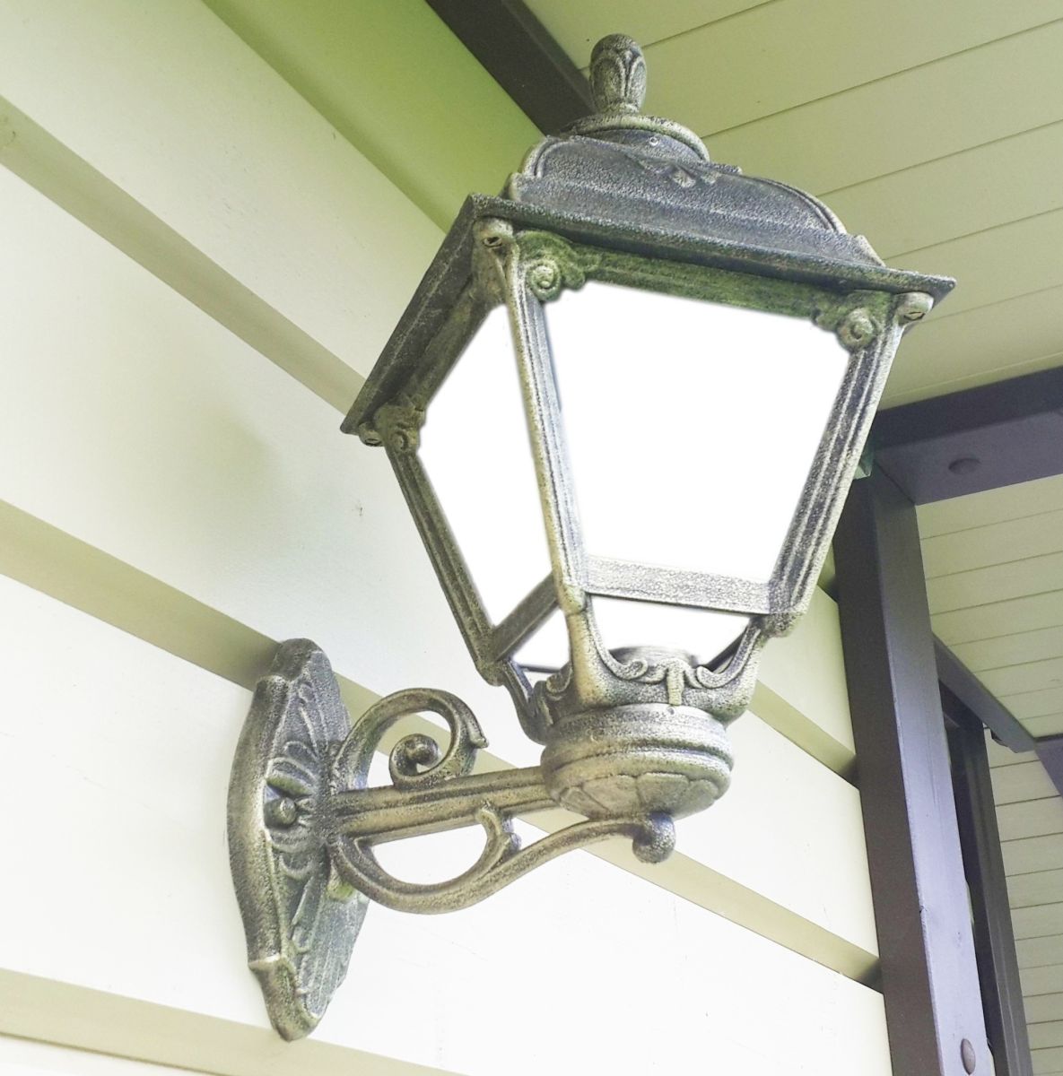 Уличный настенный светильник Fumagalli BISSO/CEFA U23.131.000.BYE27 в Санкт-Петербурге