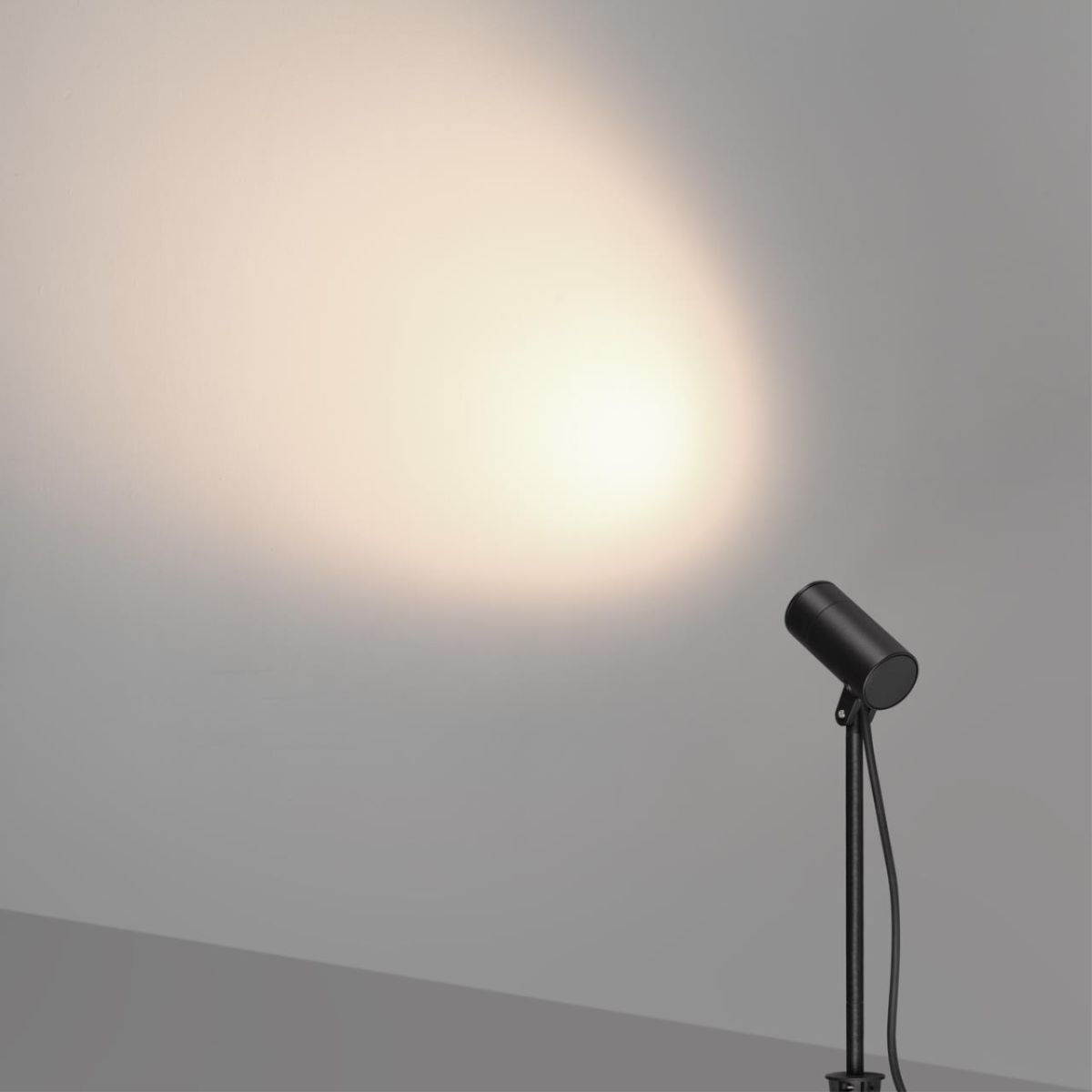 Ландшафтный светильник с переключ. цв. температуры и мощности Novotech Street Landscape 359713 в #REGION_NAME_DECLINE_PP#