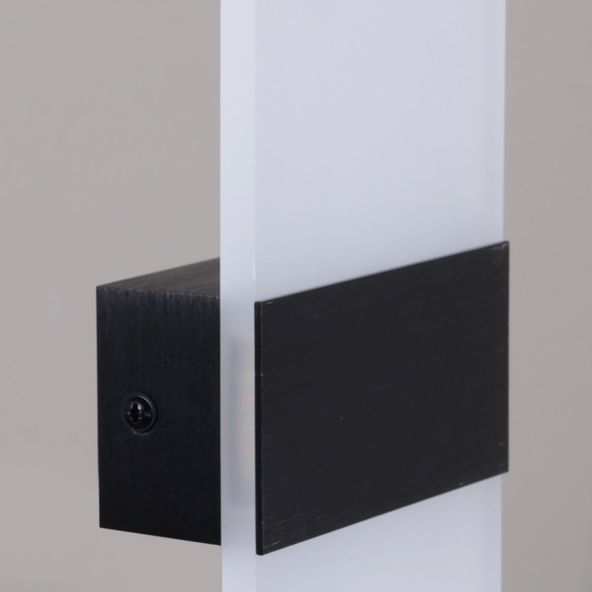 Настенный светильник Reluce 00713-0.2-01 BK в Санкт-Петербурге