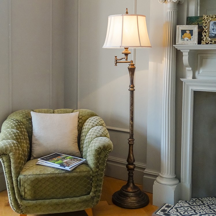 Торшер Feiss Gibson FE-GIBSON-SWFL УЦ в #REGION_NAME_DECLINE_PP#