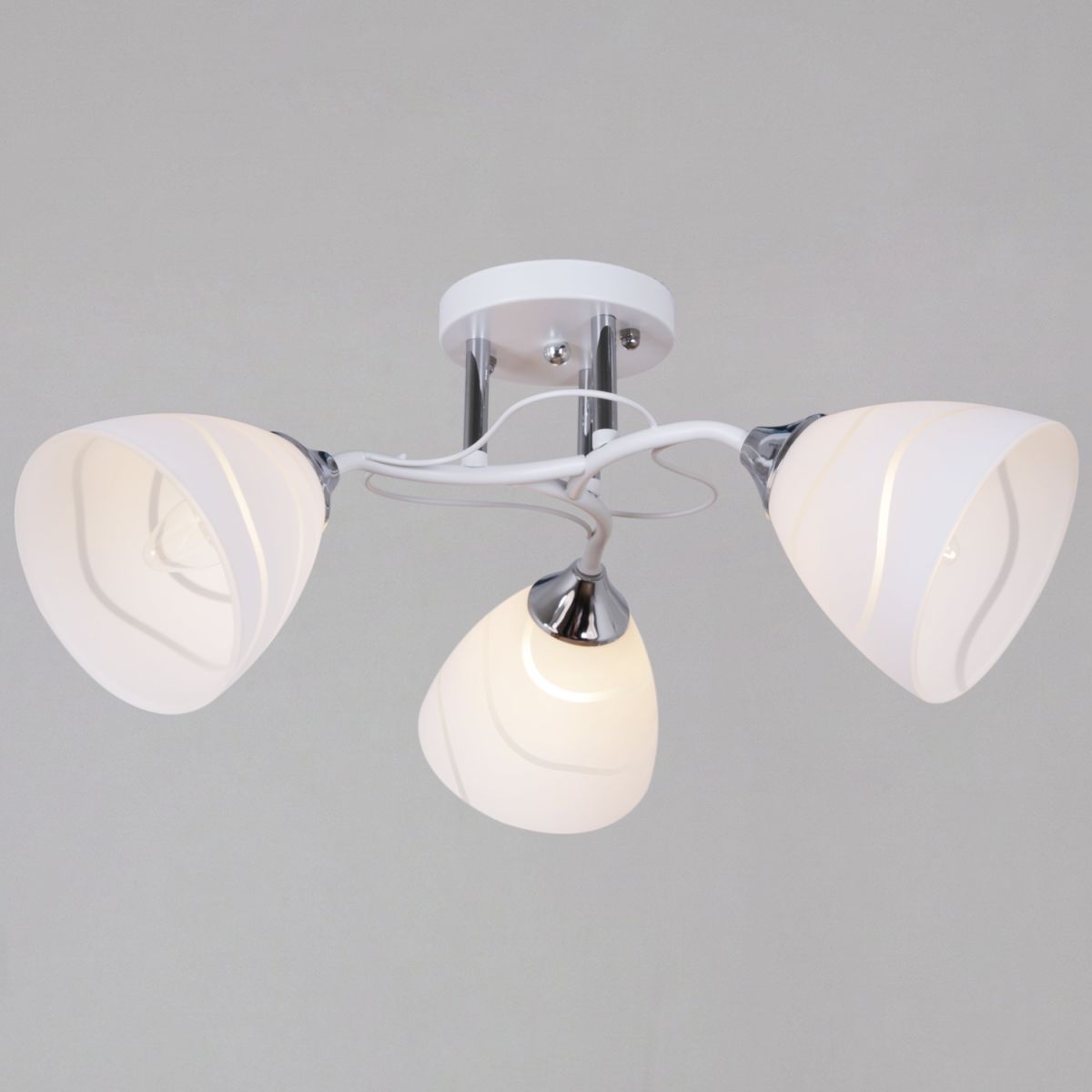 Потолочный светильник Reluce 89360-0.3-03 WH+CR в #REGION_NAME_DECLINE_PP#