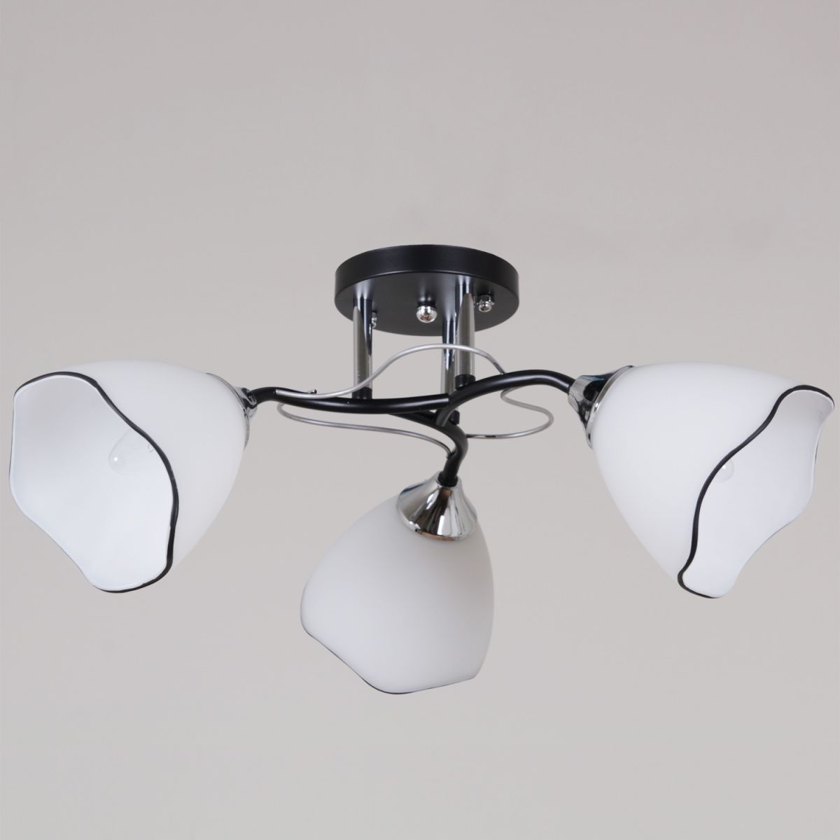 Потолочный светильник Reluce 79360-0.3-03 BK+CR в #REGION_NAME_DECLINE_PP#