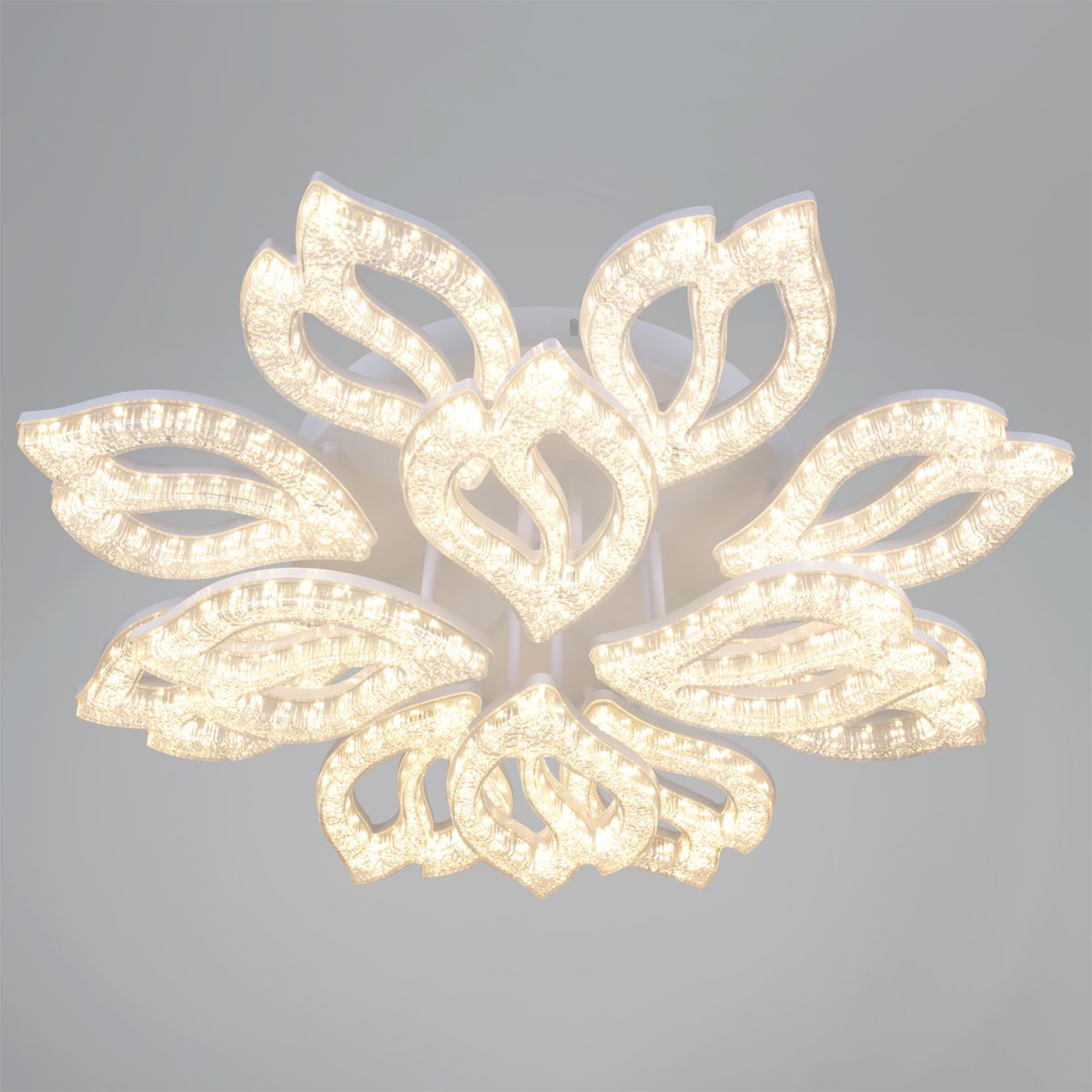 Потолочная люстра Reluce 39290-0.3-8+4 WH в Санкт-Петербурге