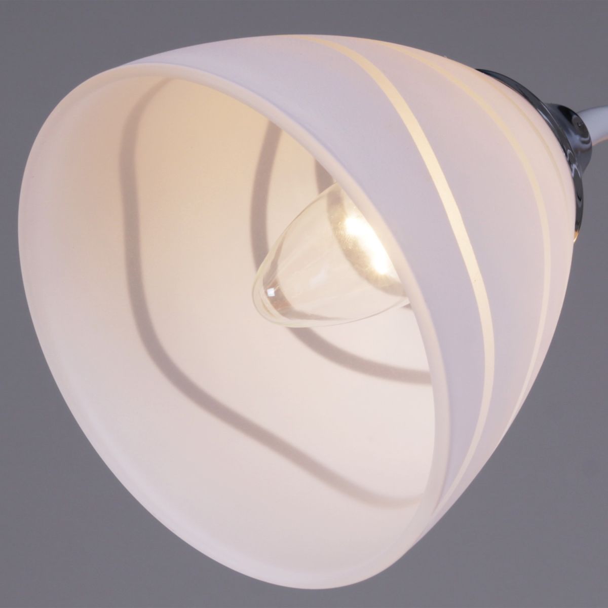 Потолочный светильник Reluce 89360-0.3-03 WH+CR в #REGION_NAME_DECLINE_PP#