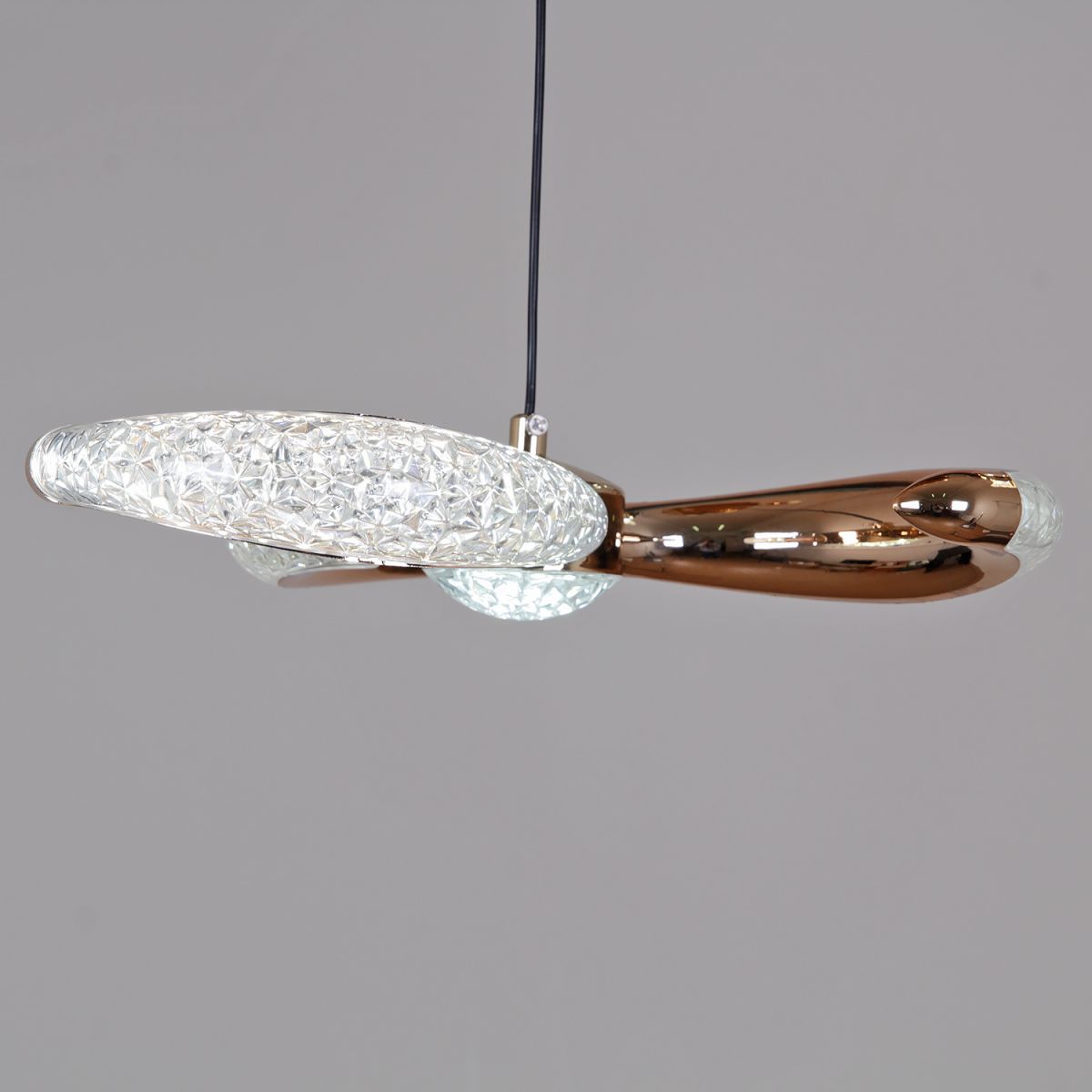 Подвесная люстра Reluce 80390-0.9-03 FG в Санкт-Петербурге