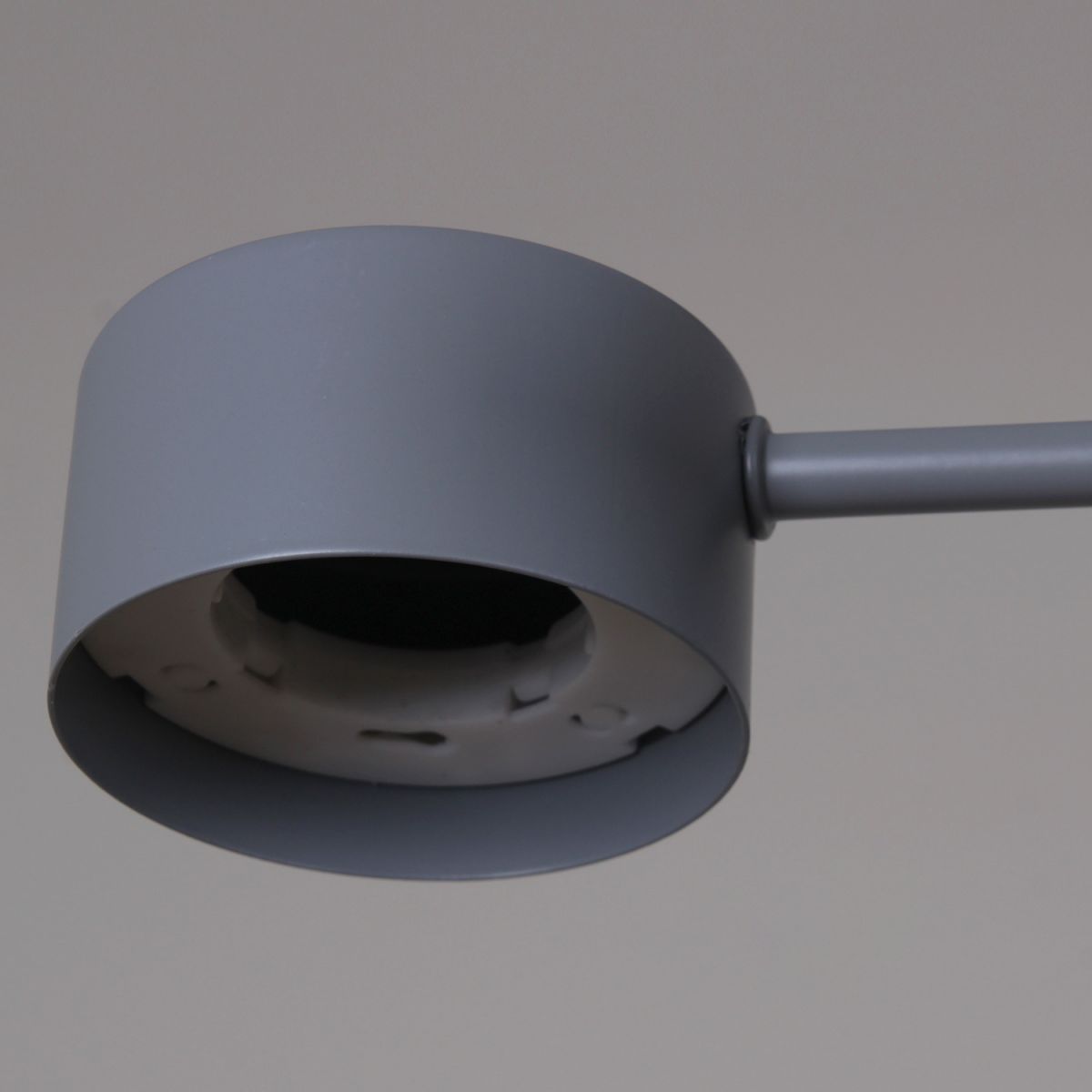 Потолочная люстра Reluce 03722-0.3-08 GREY GX53 в #REGION_NAME_DECLINE_PP#