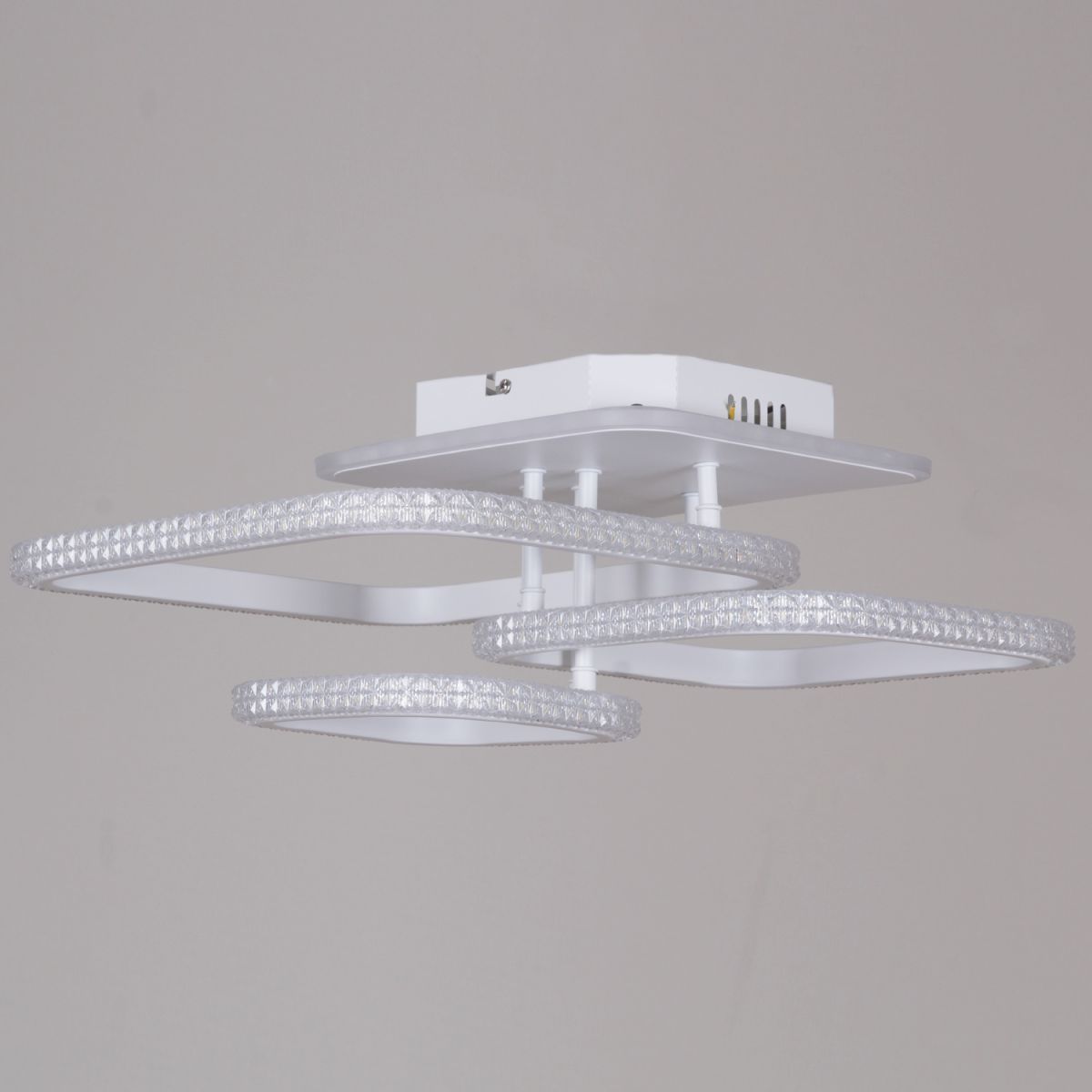 Потолочная люстра Reluce 06336-0.3-03 WH (RGB) в Санкт-Петербурге
