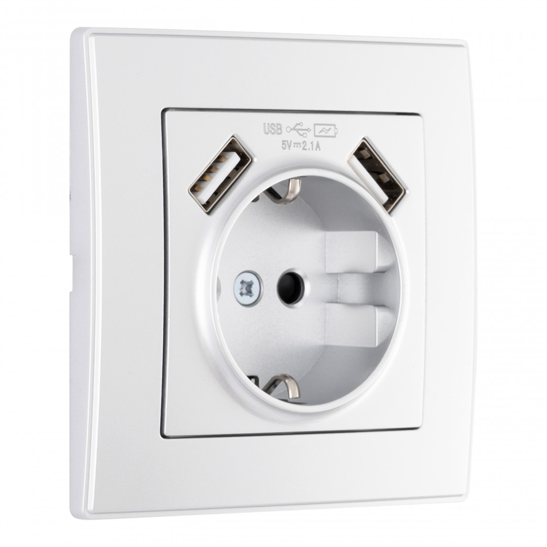 Комплект розетки с/з и шторками + USB и рамкой Arte Milano SET06-1-47-1 silver в Санкт-Петербурге